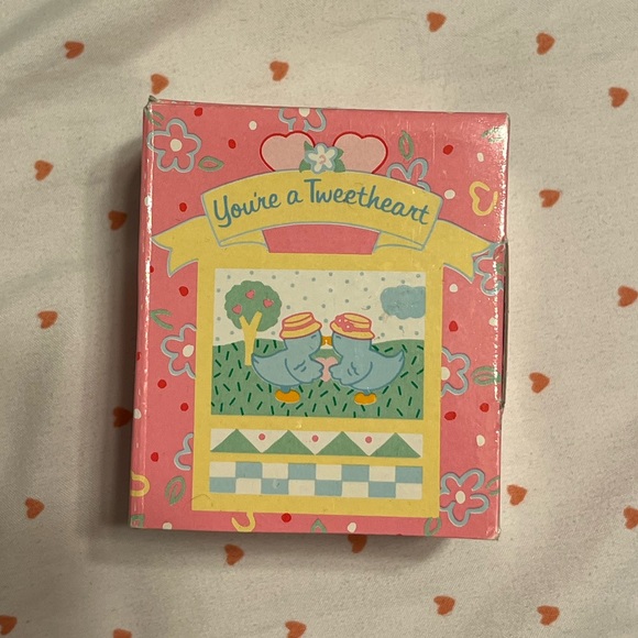 Vintage Avon Valentines Gift - Picture 2 of 5